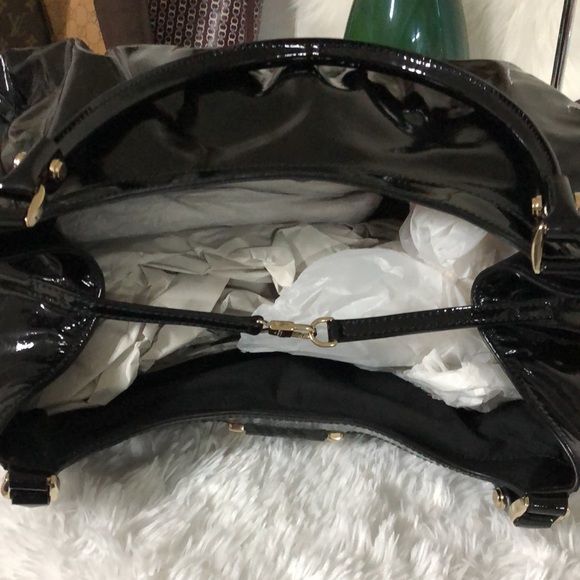 GUCCI ABBEY BLACK PATENT LEATHER - Picture 8 of 15